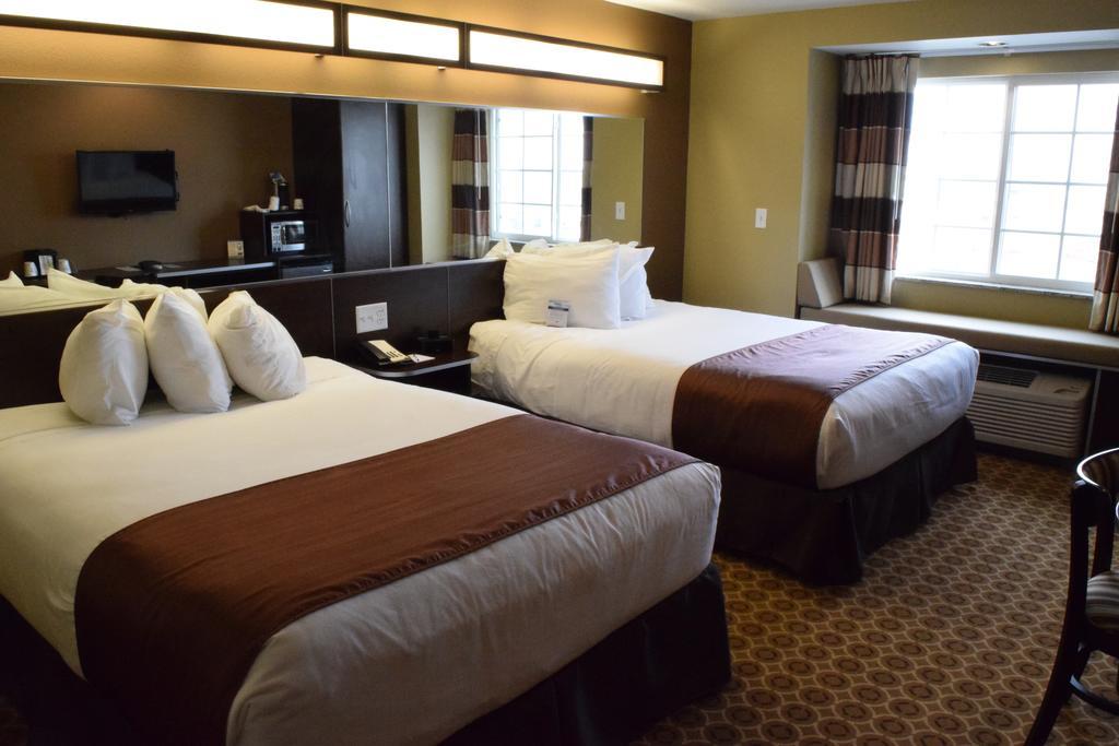 Microtel Inn And Suites Pecos Δωμάτιο φωτογραφία