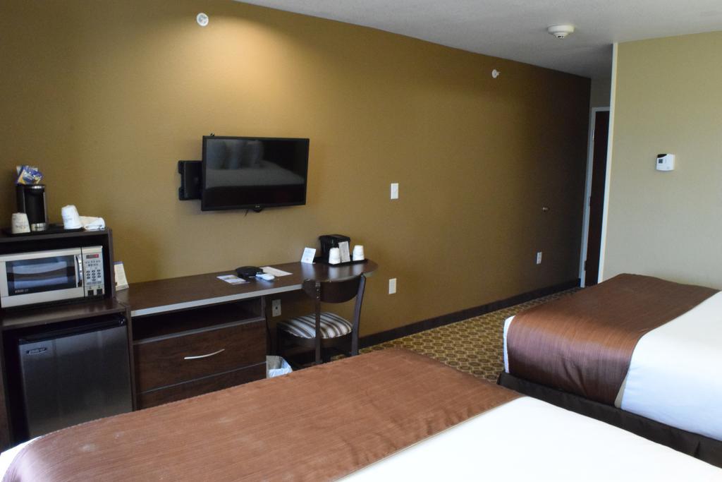 Microtel Inn And Suites Pecos Δωμάτιο φωτογραφία