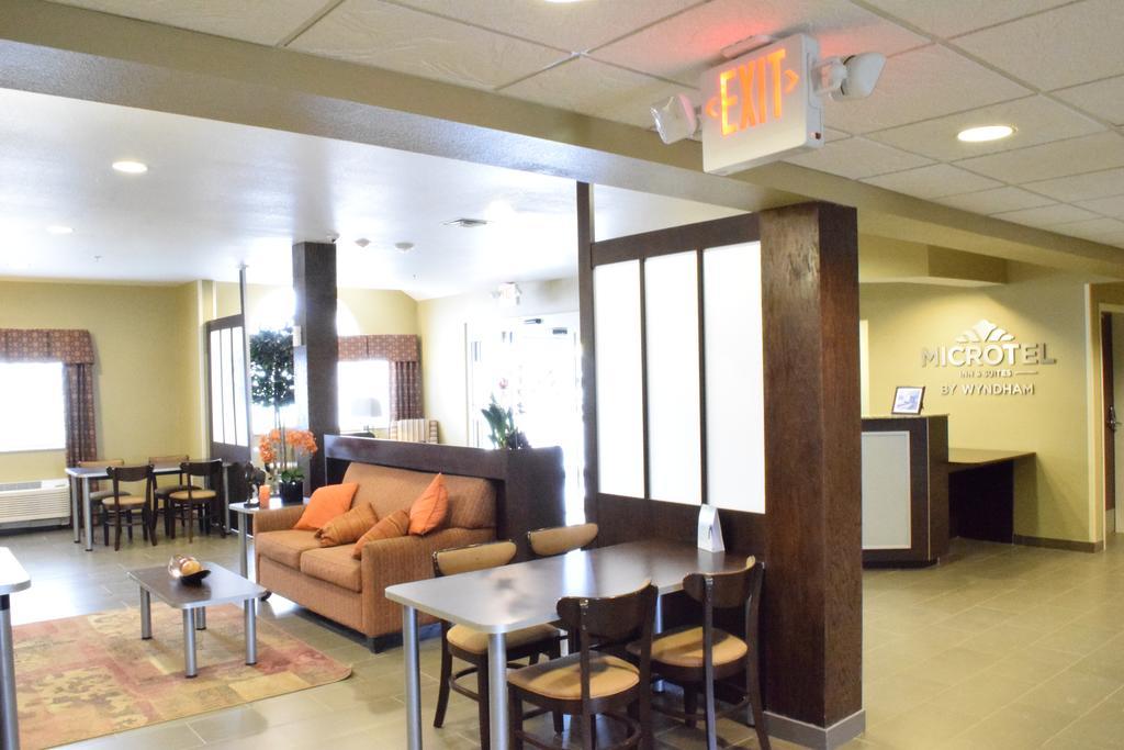 Microtel Inn And Suites Pecos Εξωτερικό φωτογραφία